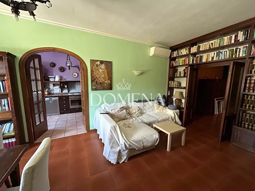 Immagine 1 di Appartamento in vendita  a Siena