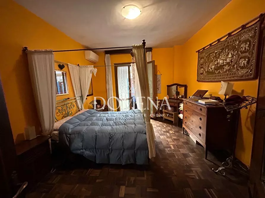 Immagine 16 di Appartamento in vendita  a Siena