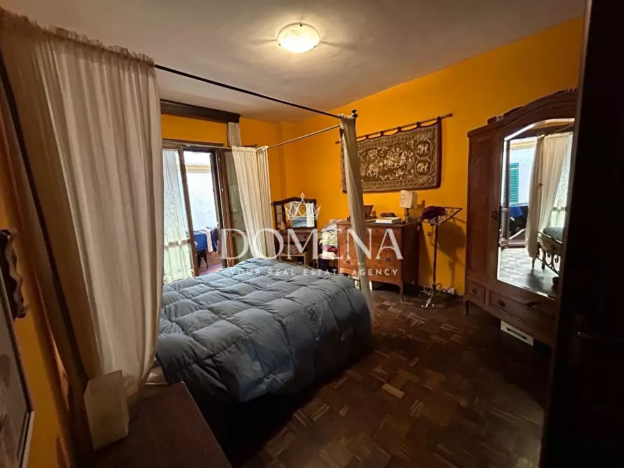 Immagine 14 di Appartamento in vendita  a Siena