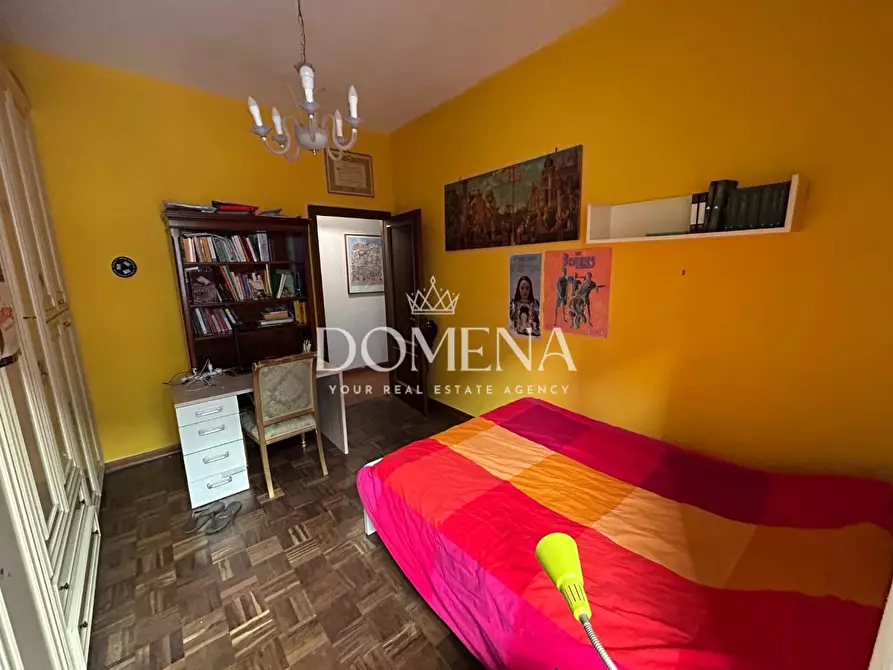 Immagine 25 di Appartamento in vendita  a Siena