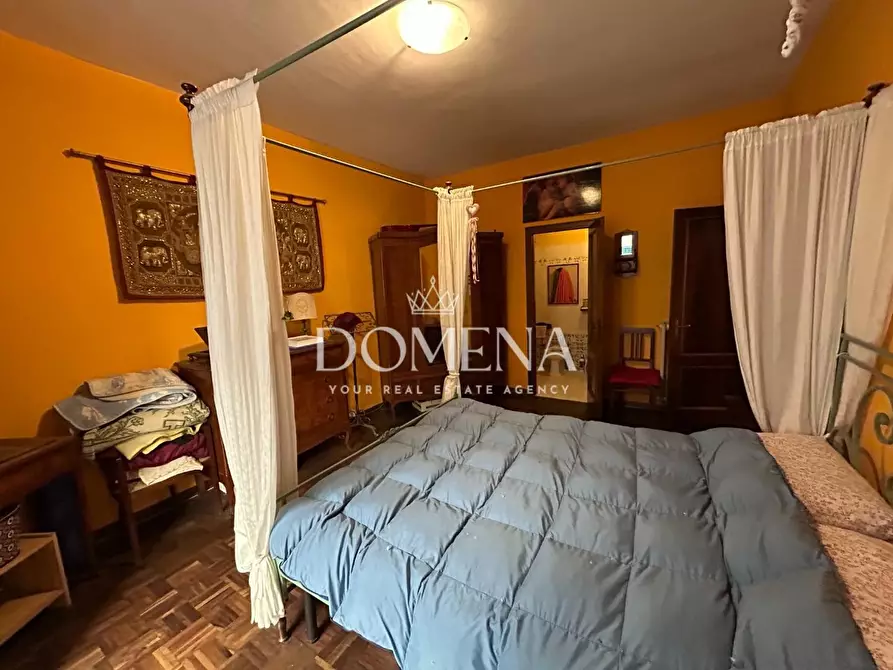 Immagine 17 di Appartamento in vendita  a Siena