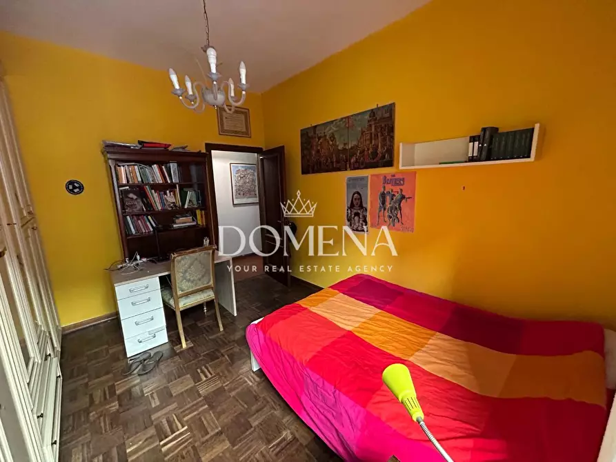 Immagine 27 di Appartamento in vendita  a Siena