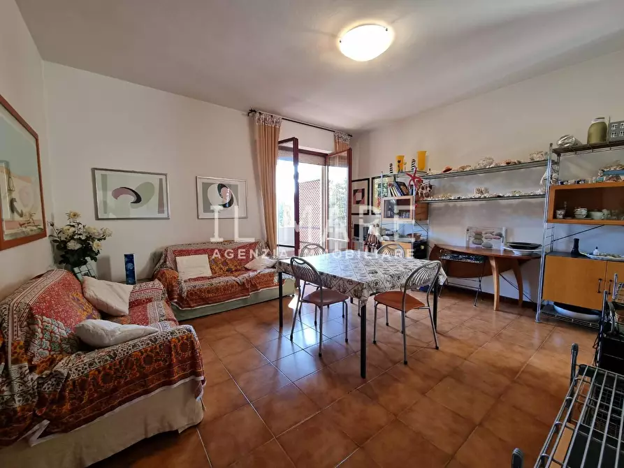 Immagine 5 di Appartamento in vendita  a Massa