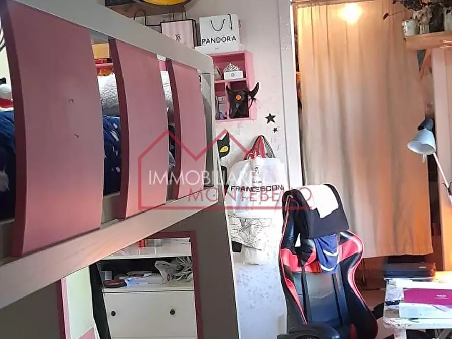 Immagine 3 di Porzione di casa in vendita  a Massarosa