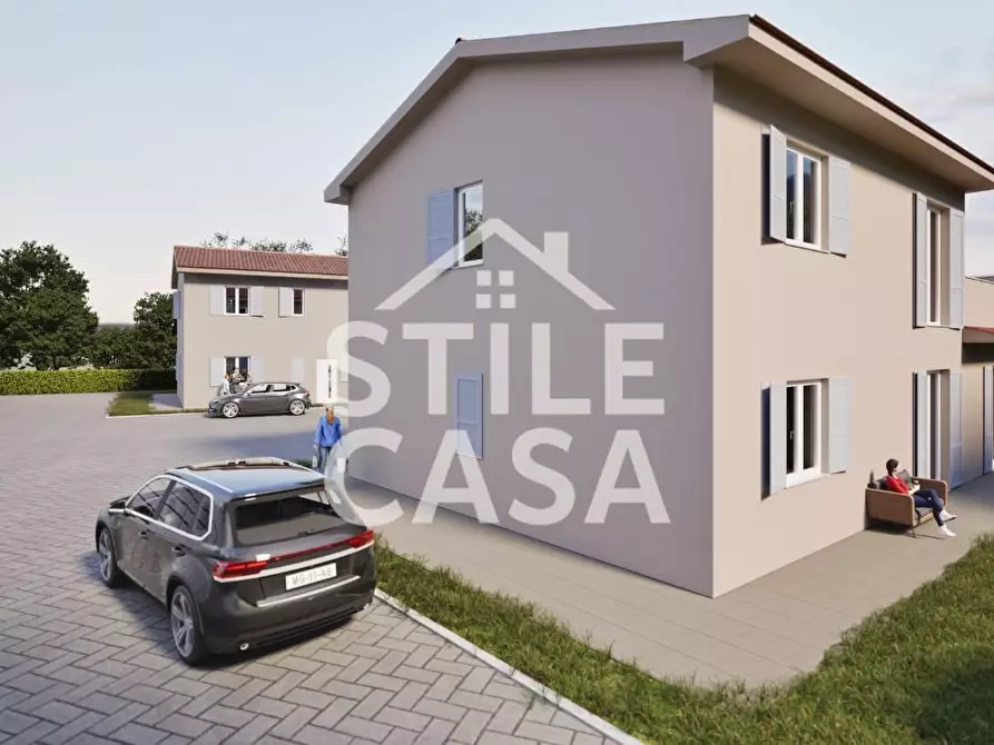 Immagine 5 di Mansarda in vendita  a Pescia