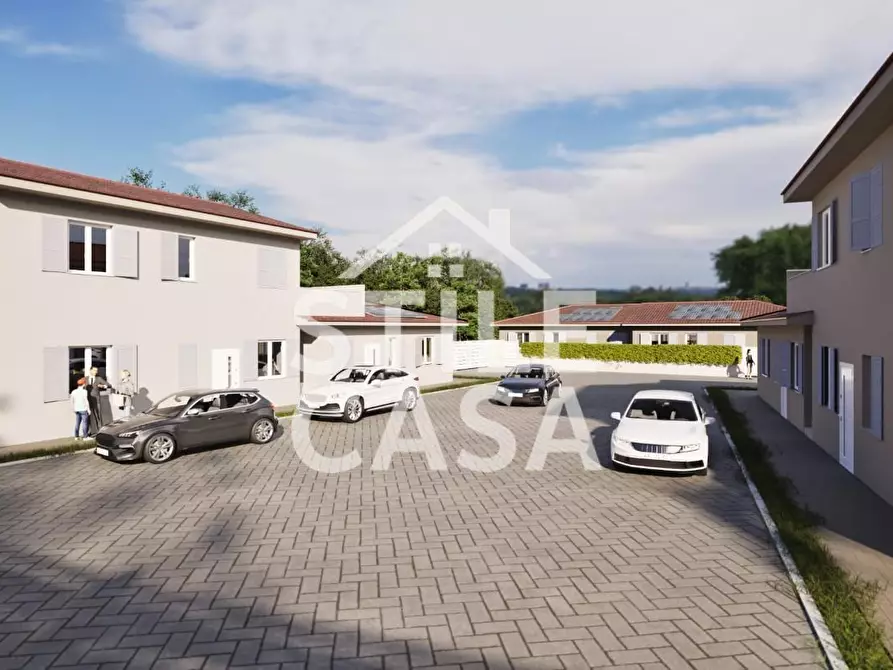 Immagine 4 di Mansarda in vendita  a Pescia