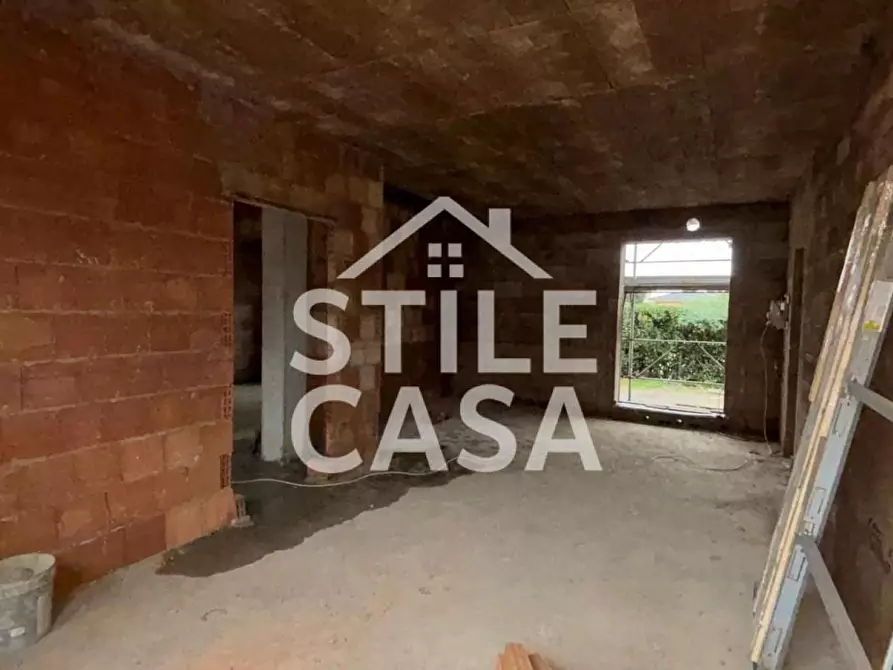 Immagine 12 di Appartamento in vendita  a Pescia