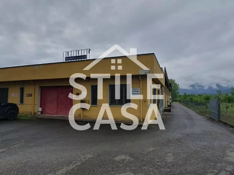 Immagine 4 di Attività artigianale in vendita  a Porcari