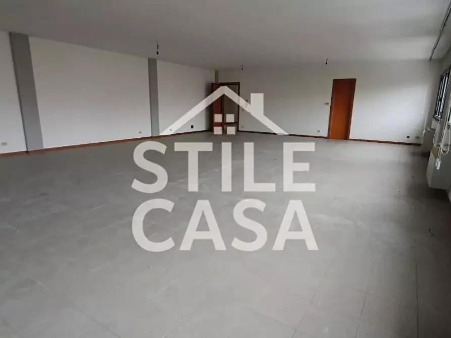Immagine 3 di Ufficio in vendita  a Capannori