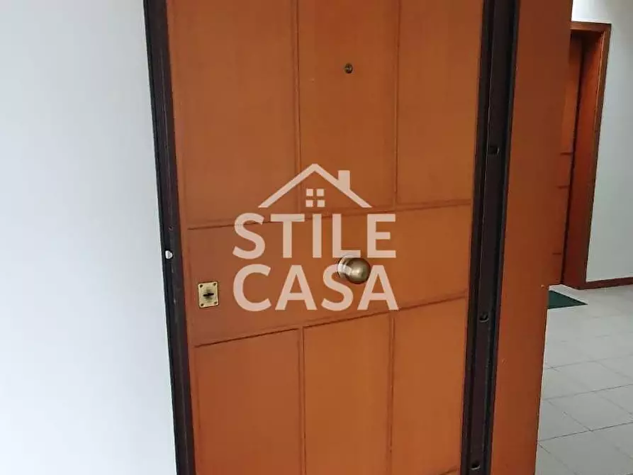 Immagine 5 di Ufficio in vendita  a Capannori