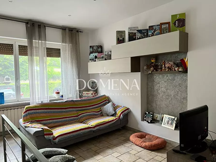 Immagine 2 di Appartamento in vendita  a Siena