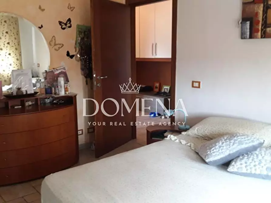 Immagine 5 di Appartamento in vendita  a Siena