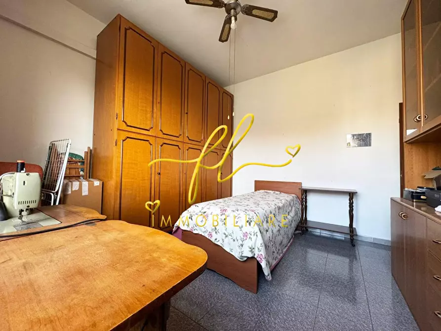 Immagine 18 di Appartamento in vendita  a Livorno