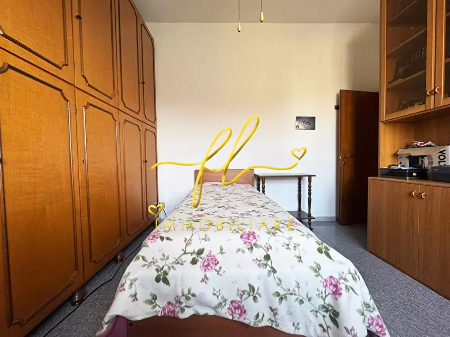 Immagine 16 di Appartamento in vendita  a Livorno