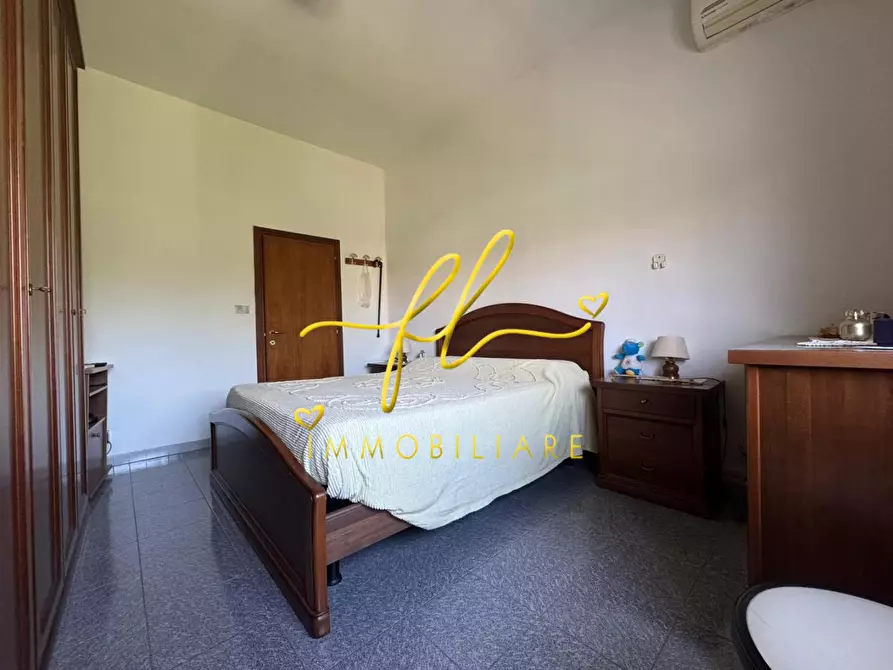 Immagine 14 di Appartamento in vendita  a Livorno