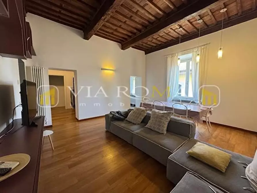 Immagine 1 di Appartamento in vendita  a Lucca