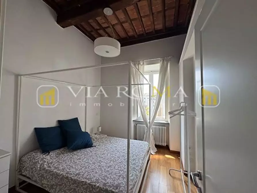 Immagine 15 di Appartamento in vendita  a Lucca