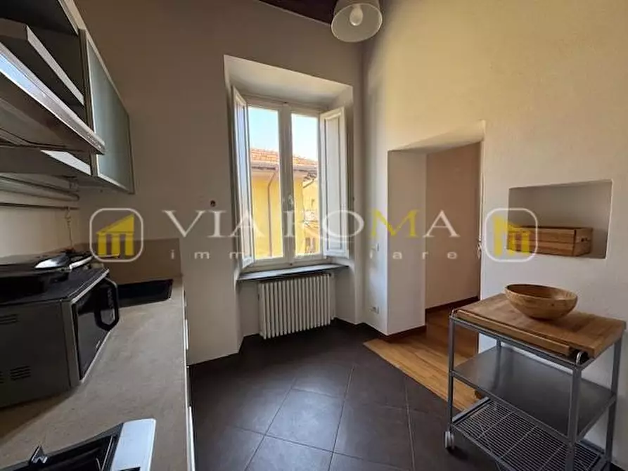 Immagine 7 di Appartamento in vendita  a Lucca