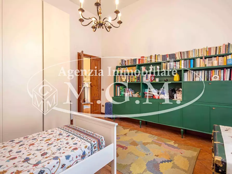 Immagine 21 di Appartamento in vendita  a Pontedera