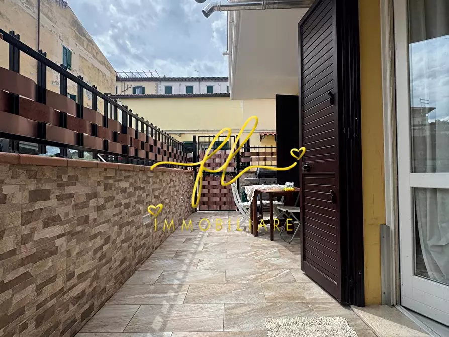 Immagine 37 di Terratetto in vendita  a Livorno