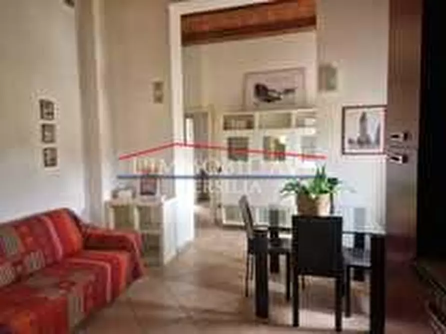 Immagine 2 di Appartamento in vendita  a Carrara