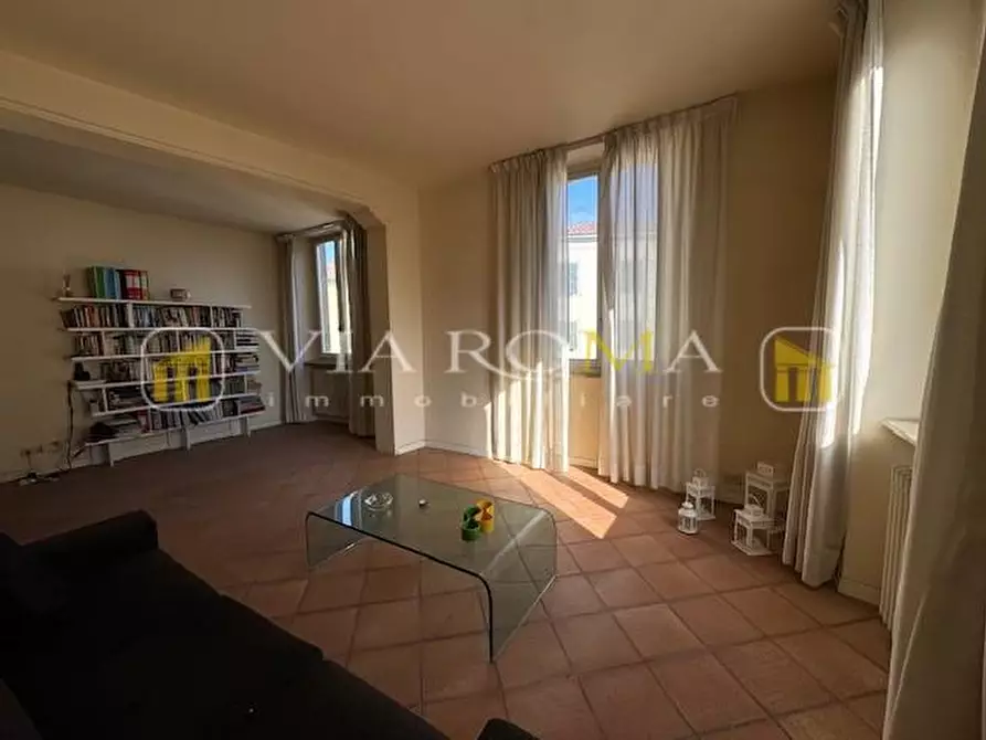 Immagine 23 di Appartamento in vendita  a Lucca