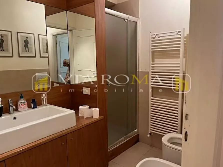 Immagine 15 di Appartamento in vendita  a Lucca