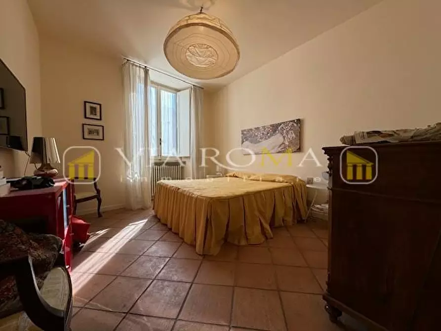 Immagine 38 di Appartamento in vendita  a Lucca