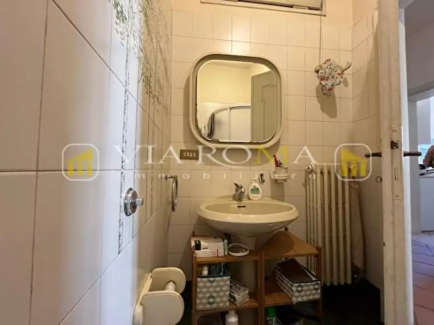 Immagine 14 di Appartamento in vendita  a Lucca