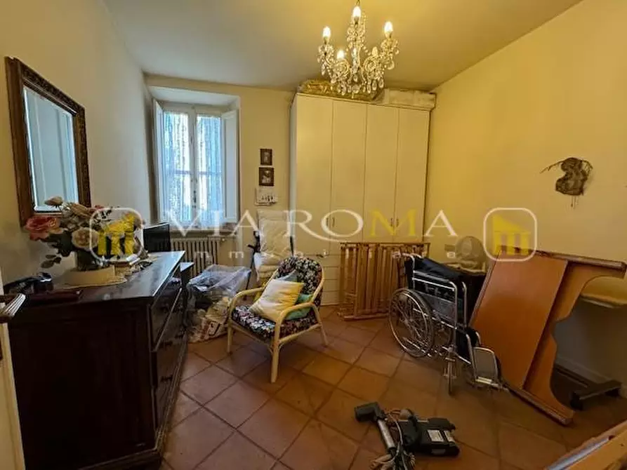Immagine 41 di Appartamento in vendita  a Lucca
