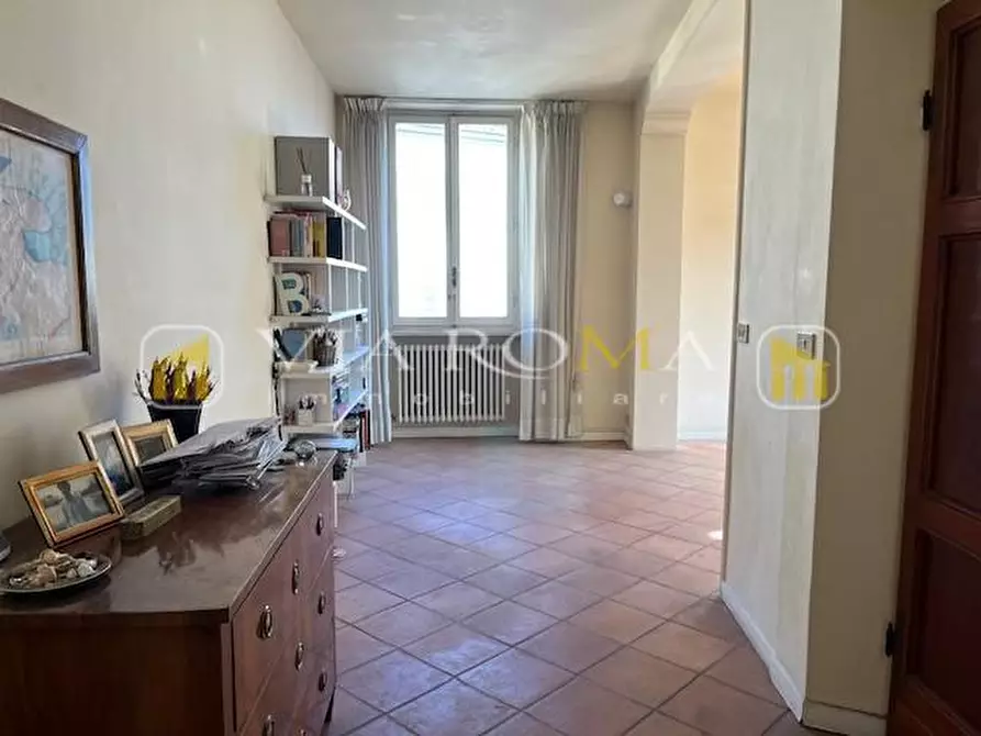 Immagine 4 di Appartamento in vendita  a Lucca