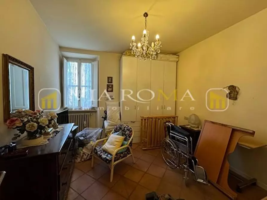 Immagine 40 di Appartamento in vendita  a Lucca