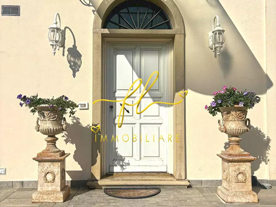 Immagine 5 di Casa bifamiliare in vendita  a Cecina