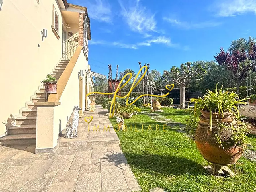 Immagine 4 di Casa bifamiliare in vendita  a Cecina