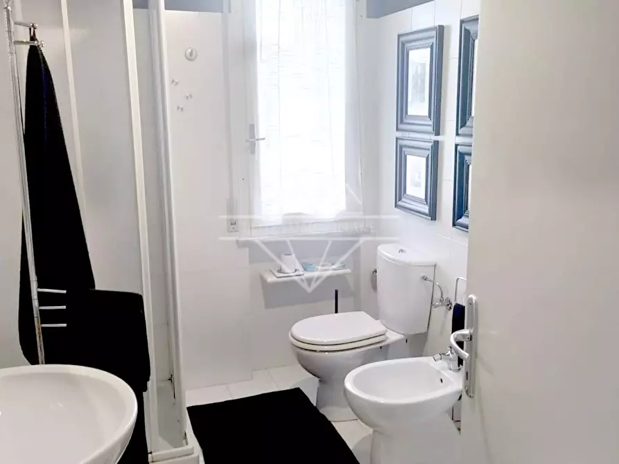 Immagine 12 di Appartamento in vendita  a Carrara