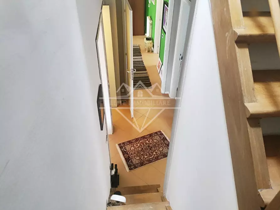 Immagine 13 di Appartamento in vendita  a Carrara