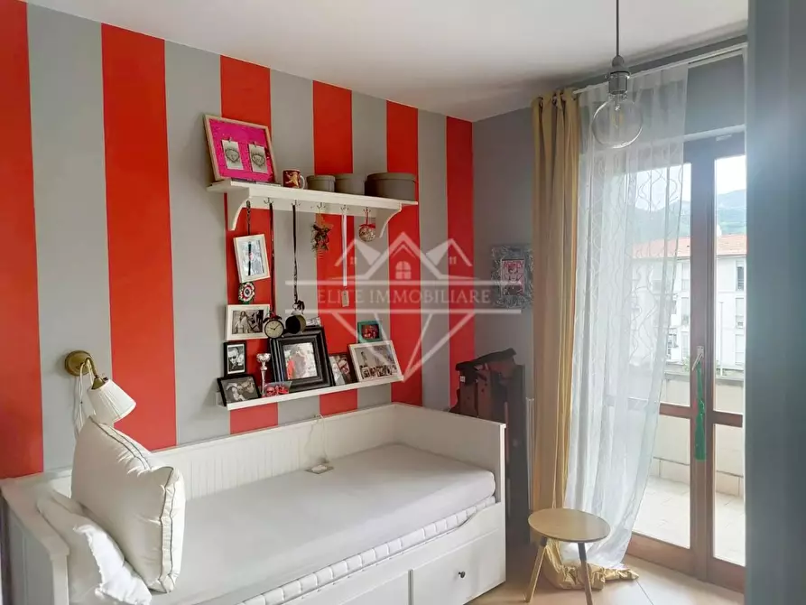 Immagine 9 di Appartamento in vendita  a Carrara