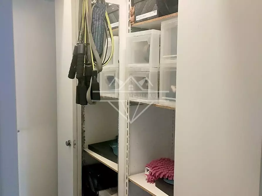 Immagine 10 di Appartamento in vendita  a Carrara