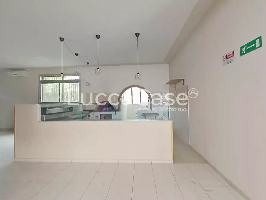 Immagine 9 di Locale commerciale in affitto  a Montecarlo