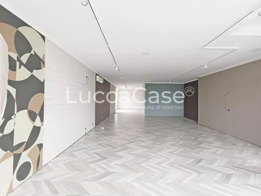 Immagine 6 di Locale commerciale in affitto  a Altopascio