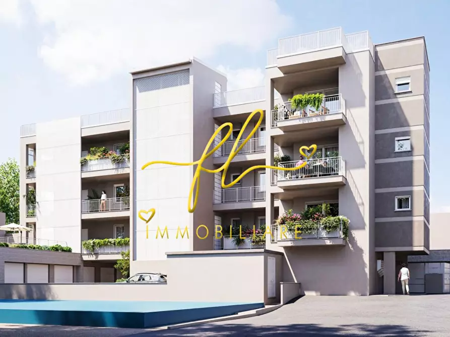 Immagine 1 di Appartamento in vendita  a Cecina