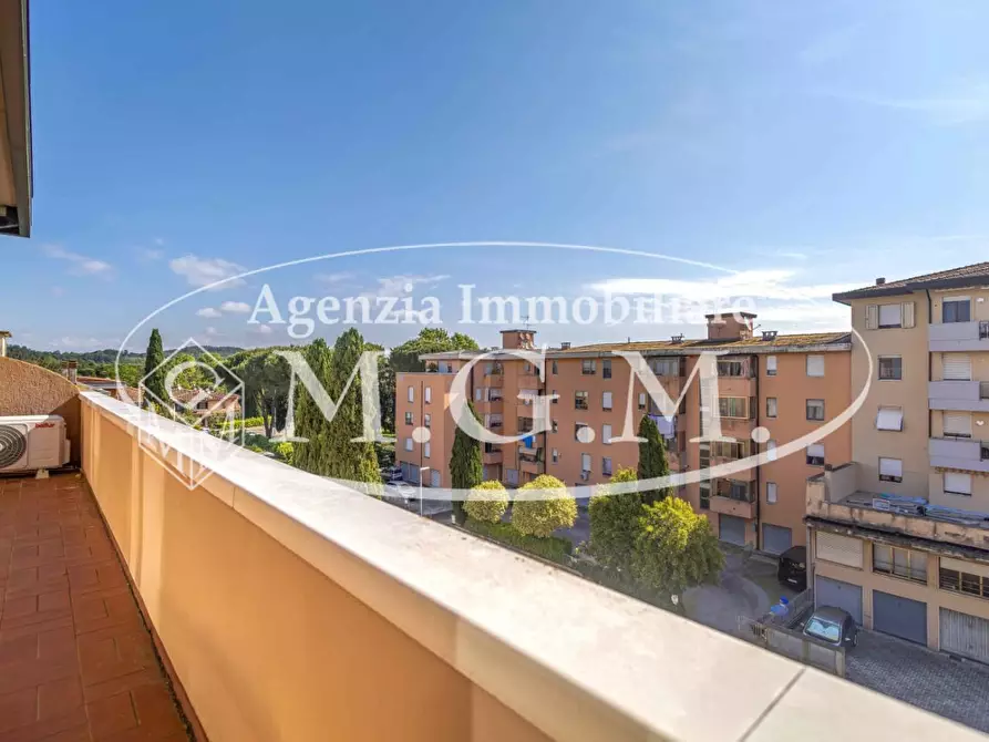 Immagine 22 di Mansarda in vendita  a Pontedera