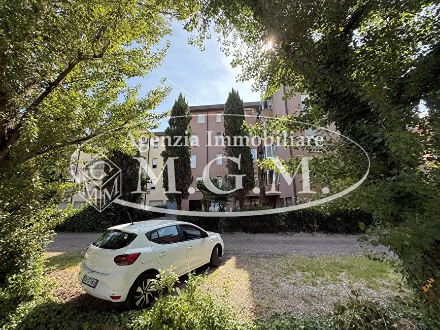 Immagine 61 di Mansarda in vendita  a Pontedera