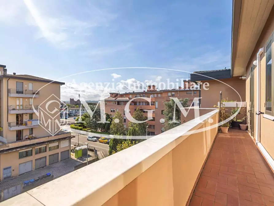 Immagine 21 di Mansarda in vendita  a Pontedera