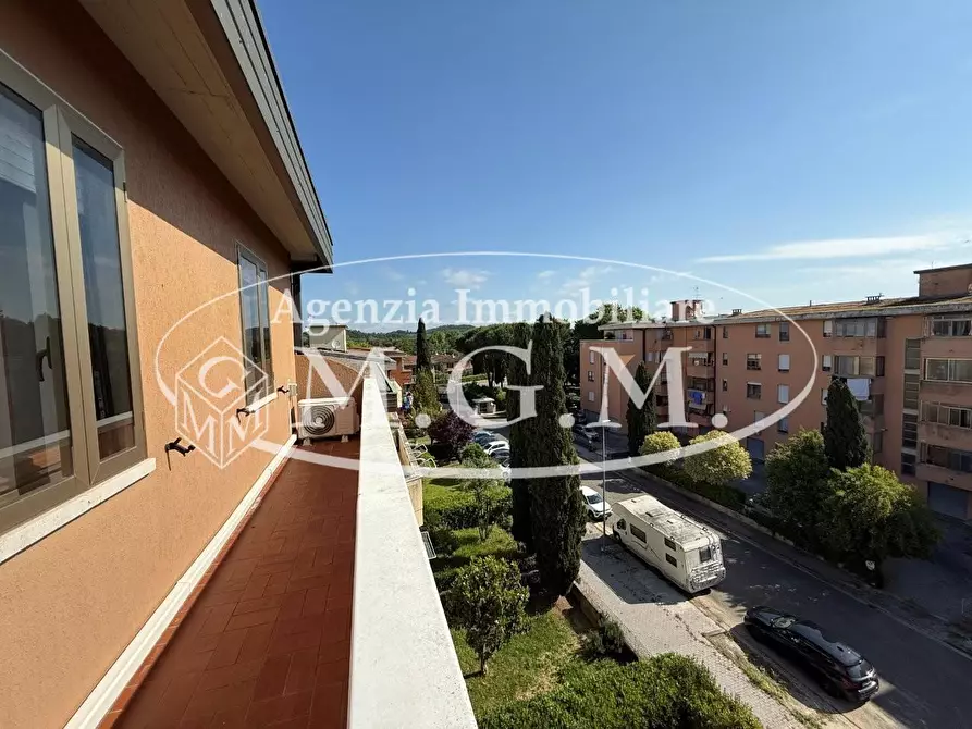 Immagine 60 di Mansarda in vendita  a Pontedera