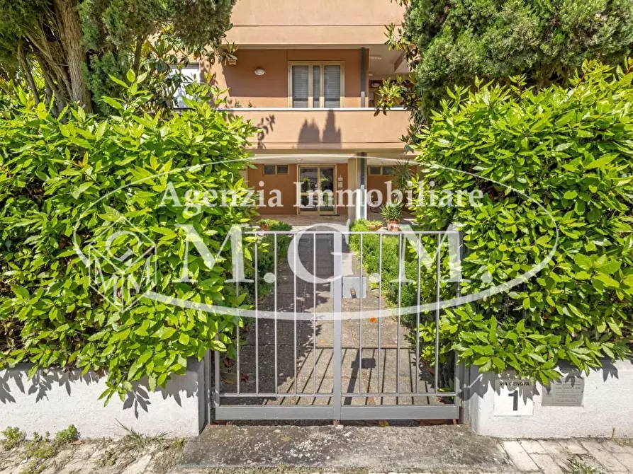 Immagine 3 di Mansarda in vendita  a Pontedera