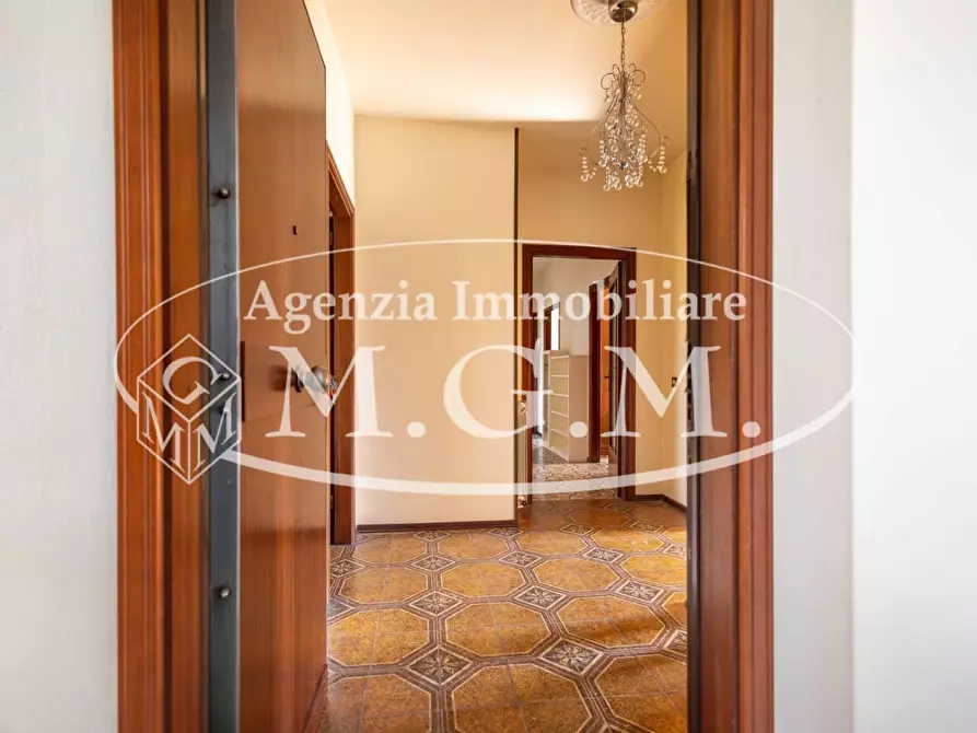 Immagine 12 di Mansarda in vendita  a Pontedera