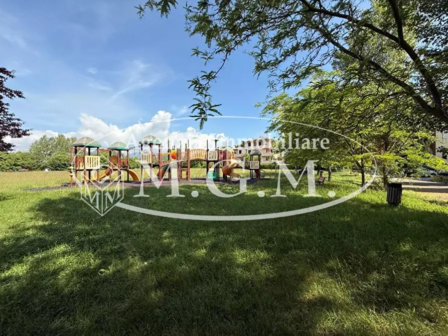 Immagine 10 di Mansarda in vendita  a Pontedera