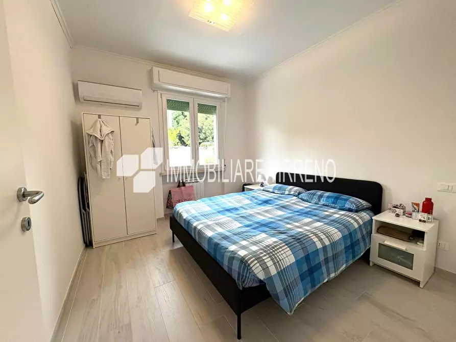 Immagine 3 di Appartamento in vendita  a Massa