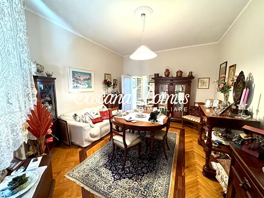 Immagine 15 di Appartamento in vendita  a Siena